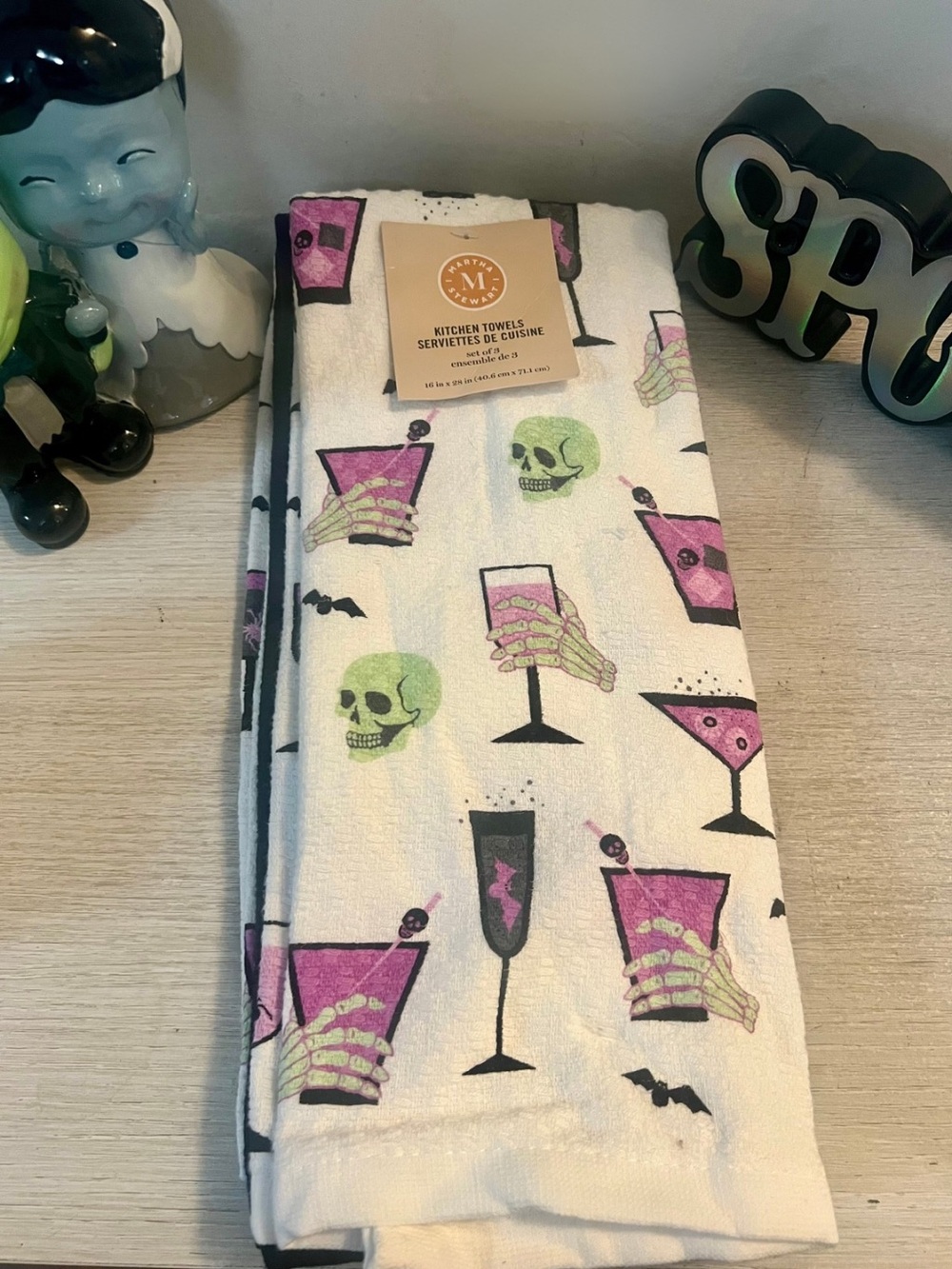 Martha Stewart Halloween Kitchen Towels Set of 3 Skeleton Cocktails Skulls NWT